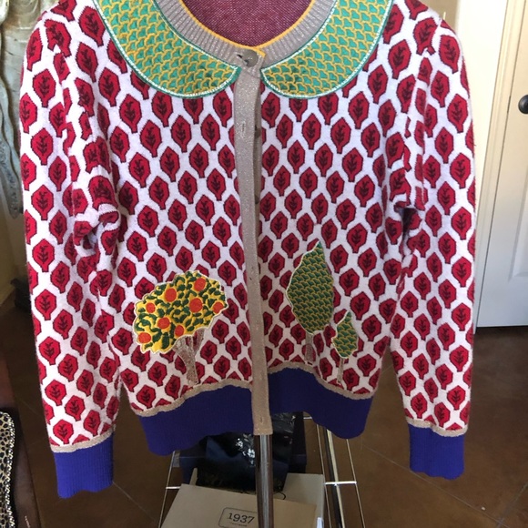 Sheer blouse with navy velvet embroidery - Picture 8 of 11